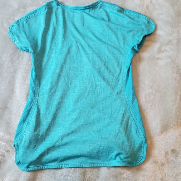 North face Bozeman, MT inspired workout top - Picture 2 of 4